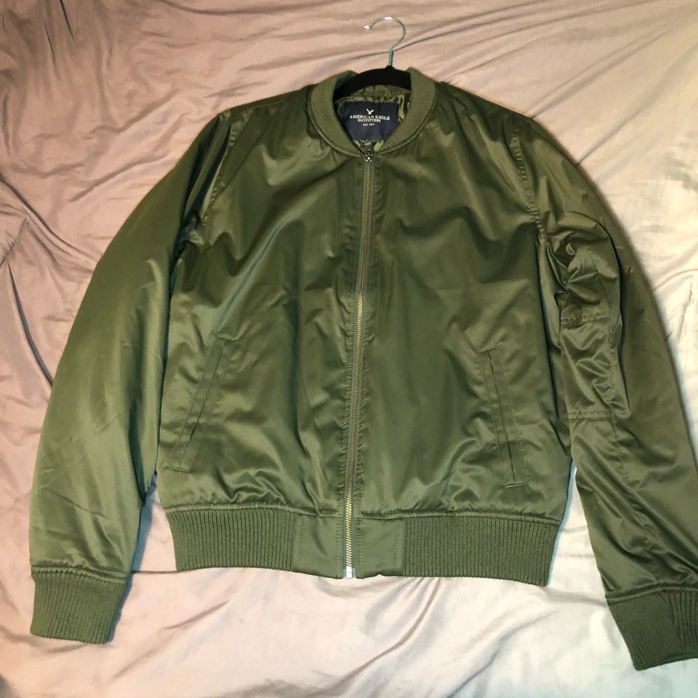 BOMBER JACKET